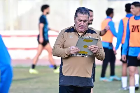 فرصة للبدلاء وصبحي أساسيًا.. كيف يفكر بيسيرو قبل مشاركة الزمالك في كأس الرابطة؟